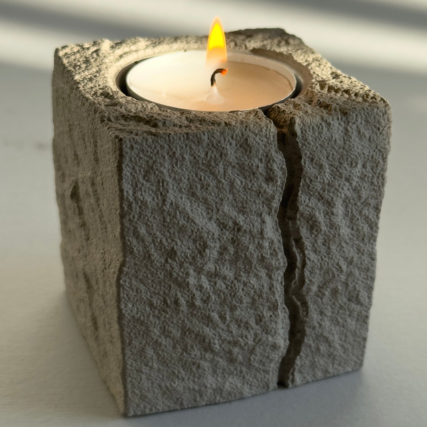 Betong Tealight Holder